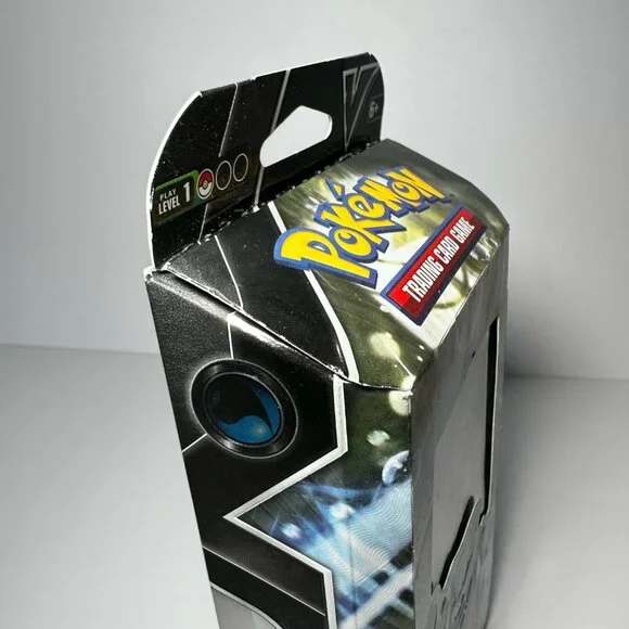 Pokémon TCG - V Battle Deck - Blastoise - (64 Cards) New - Factory Sealed - Picture 7 of 10